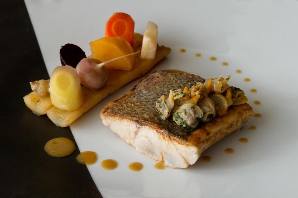 Hotel-Restaurant Le Chateau De Besseuil, Macon Nord - Teritoria Clessé Εξωτερικό φωτογραφία