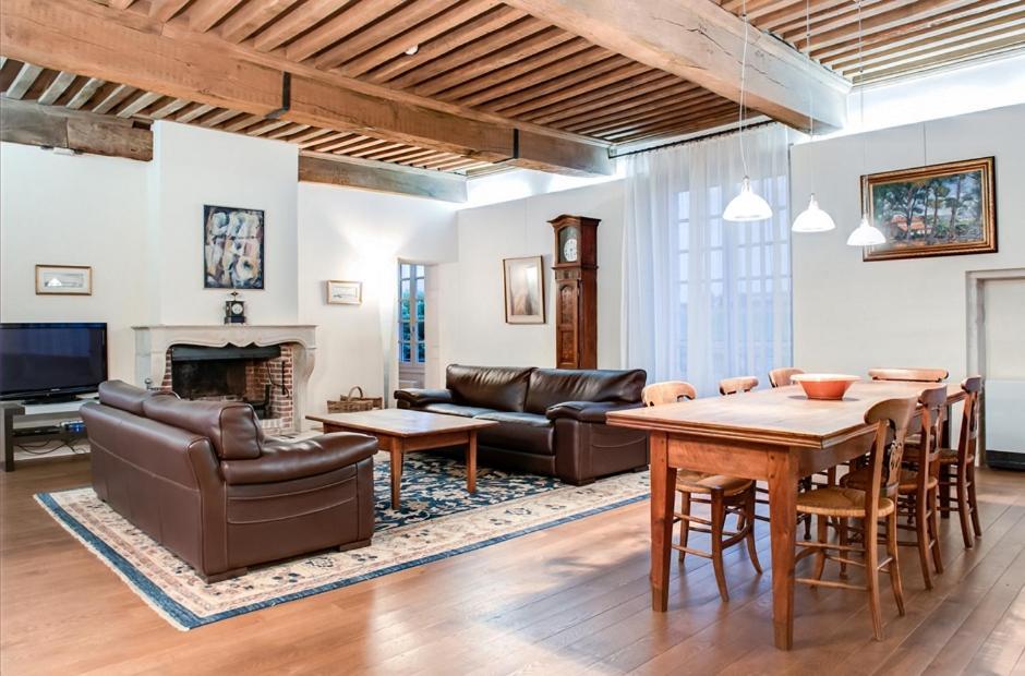 Hotel-Restaurant Le Chateau De Besseuil, Macon Nord - Teritoria Clessé Εξωτερικό φωτογραφία